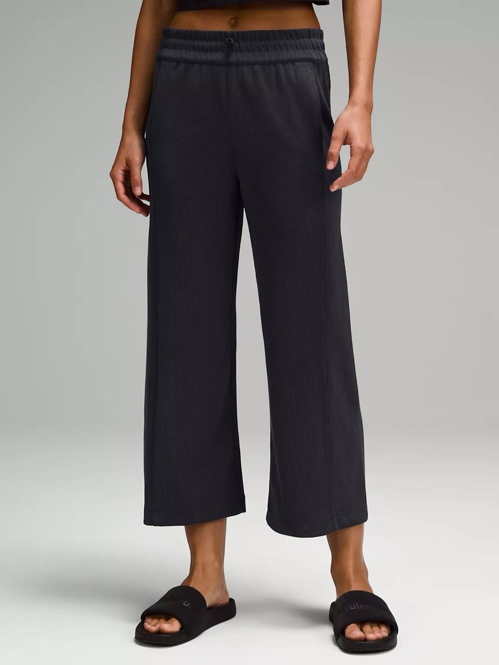LULULEMON Ribbed Softstreme Wide Leg Cropped Pants Athleisure Yoga Running Beach